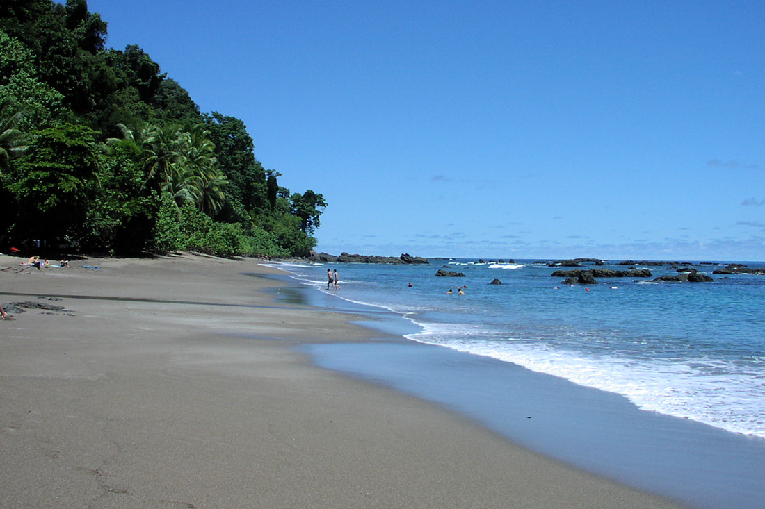 Cano island beach